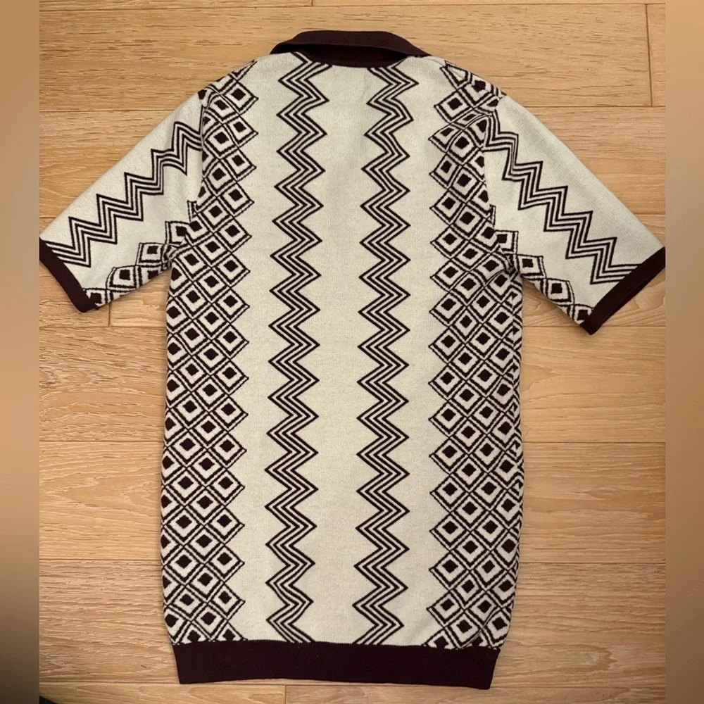 ASOS men’s short sleeve sweater maroon cream geometric zigzag print 70s size S‎